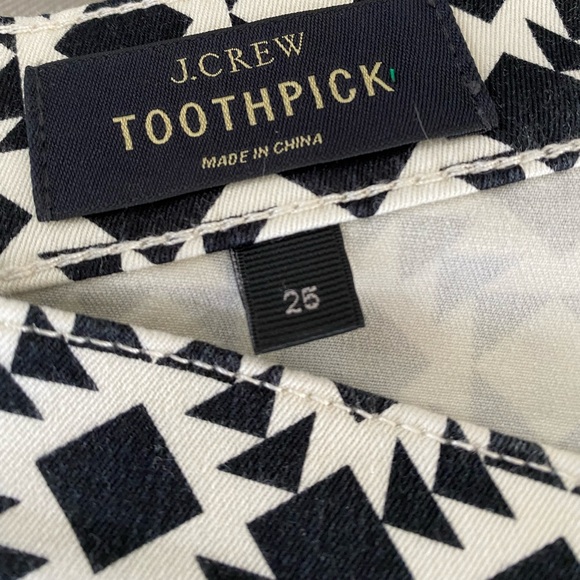 J. Crew black and white geometric print toothpick jeans, Size 25 - Picture 6 of 6